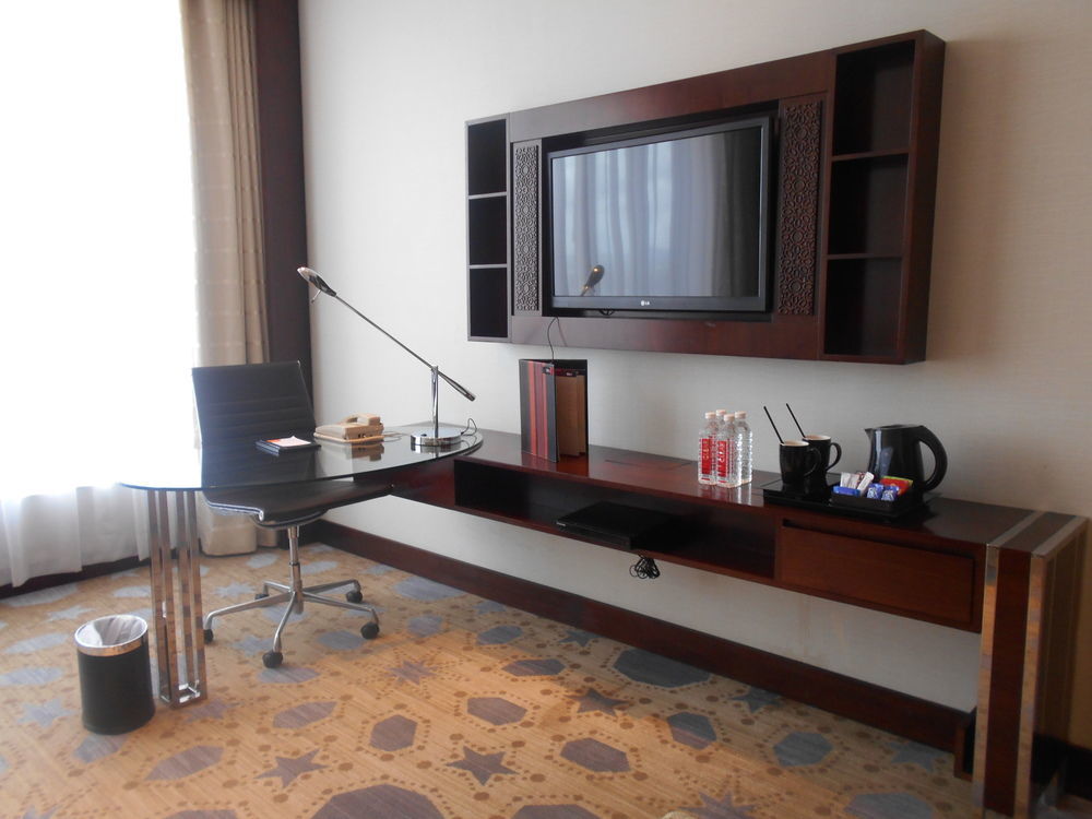 Courtyard By Marriott Pune Chakan Exterior photo